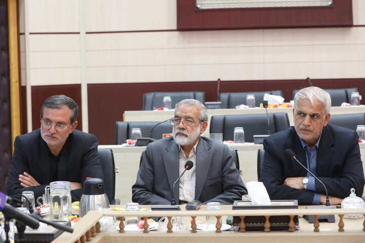 نشست مجمع نمایندگان استان تهران با استاندار تهران