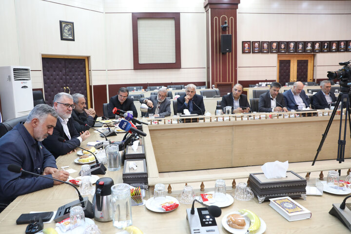 نشست مجمع نمایندگان استان تهران با استاندار تهران