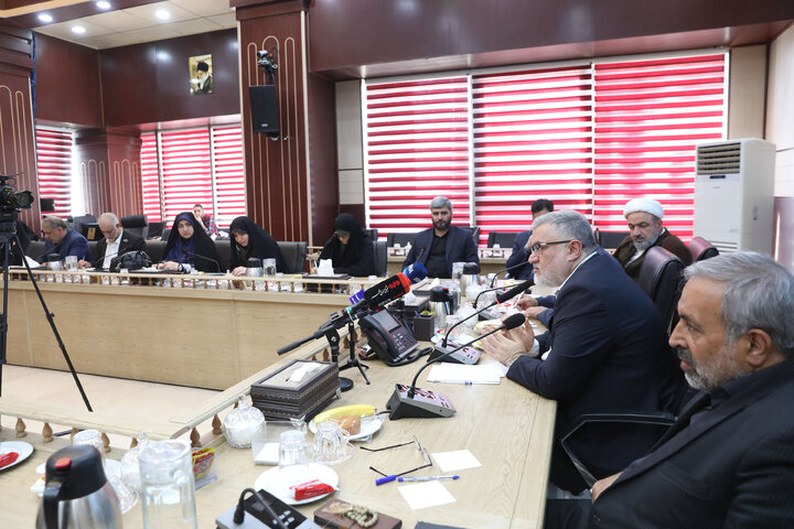 نشست مجمع نمایندگان استان تهران با استاندار تهران
