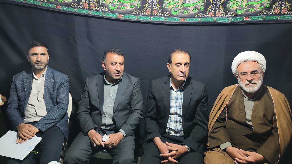 تقدیر دانشگاه آزاد یاسوج از محمد بهرامی به پاس نقش علمی و فرهنگی