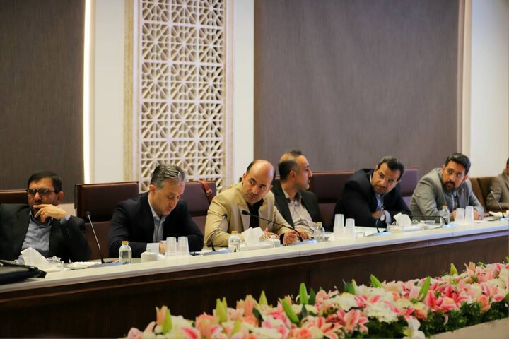 جلسه کمیسیون برنامه و بودجه و محاسبات با رییس سازمان برنامه و بودجه