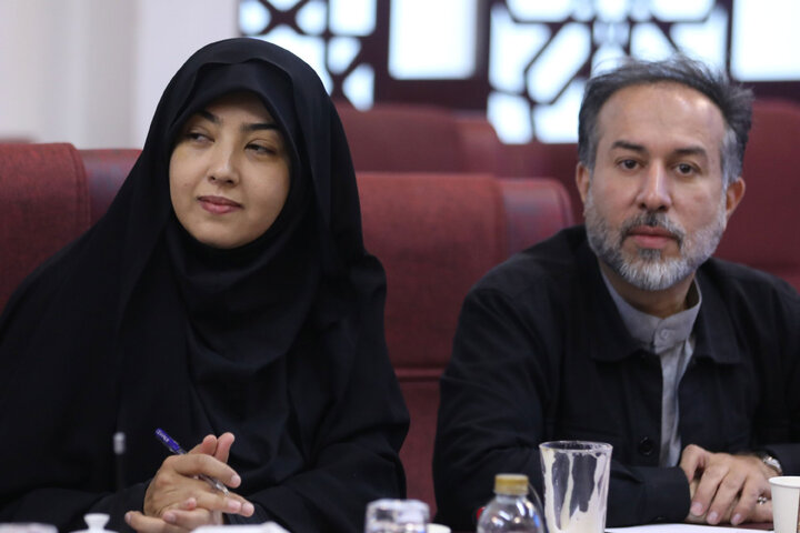 نشست کمیسیون صنایع ومعادن مجلس با وزیر اقتصاد و امور دارایی