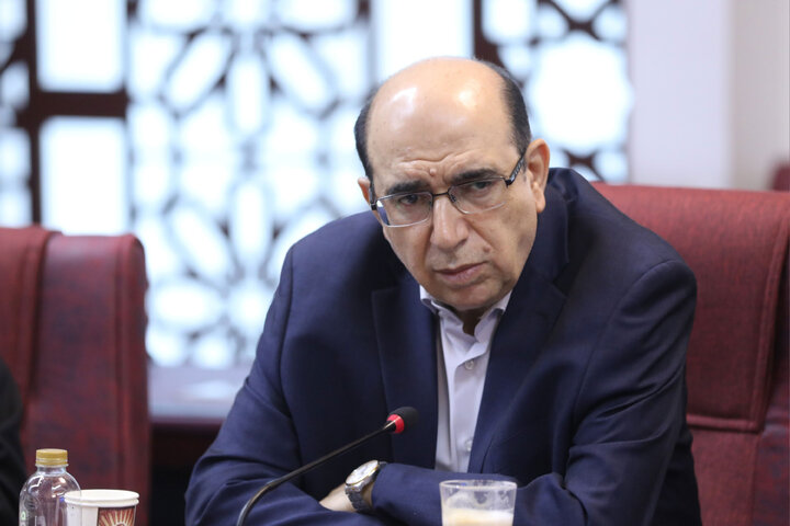 نشست کمیسیون صنایع ومعادن مجلس با وزیر اقتصاد و امور دارایی