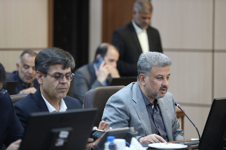 نشست فراکسیون آب و برق با حضور نایب رئیس مجلس و وزیر نیرو
