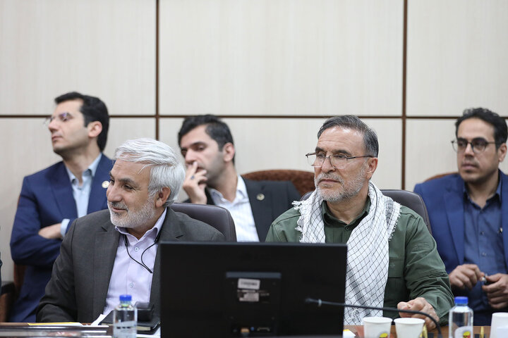 نشست فراکسیون آب و برق با حضور نایب رئیس مجلس و وزیر نیرو