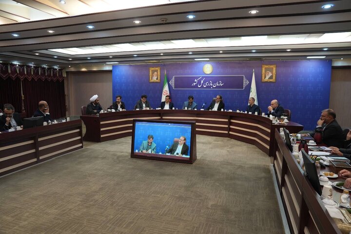 لزوم نظارت جدی بر بازار کالاهای اساسی/مردم گران فروشی را گزارش دهند