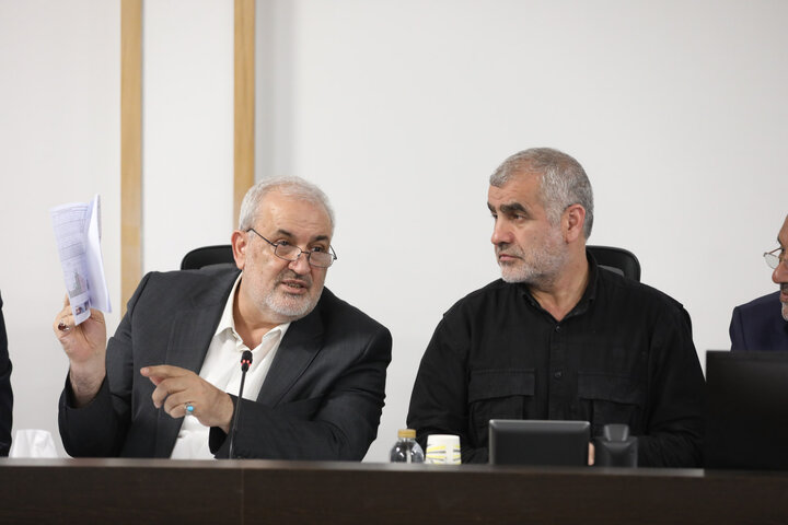 نشست کمیسیون عمران با حضور نایب رئیس مجلس و وزیر نیرو