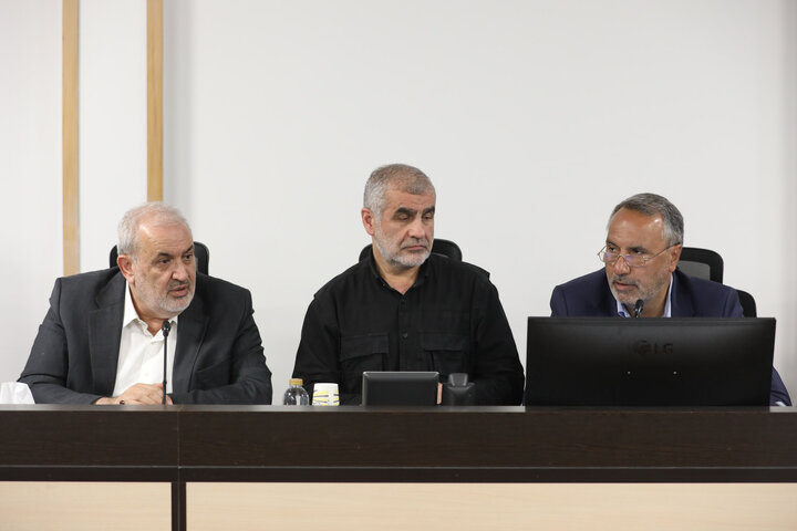 نشست کمیسیون عمران با حضور نایب رئیس مجلس و وزیر نیرو