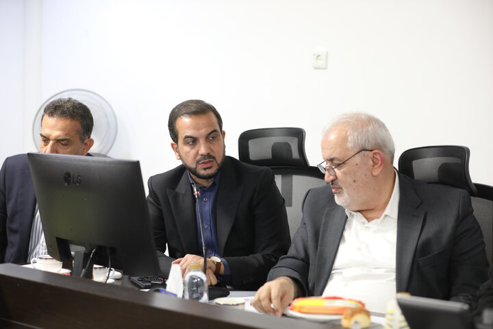 نشست کمیسیون عمران با حضور نایب رئیس مجلس و وزیر نیرو