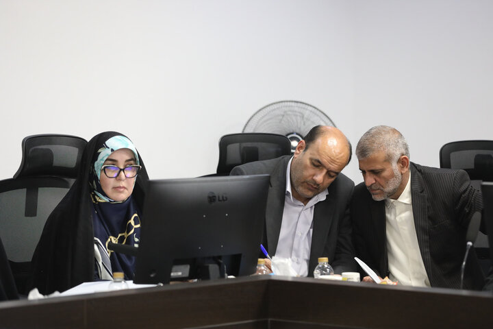 نشست کمیسیون عمران با حضور نایب رئیس مجلس و وزیر نیرو
