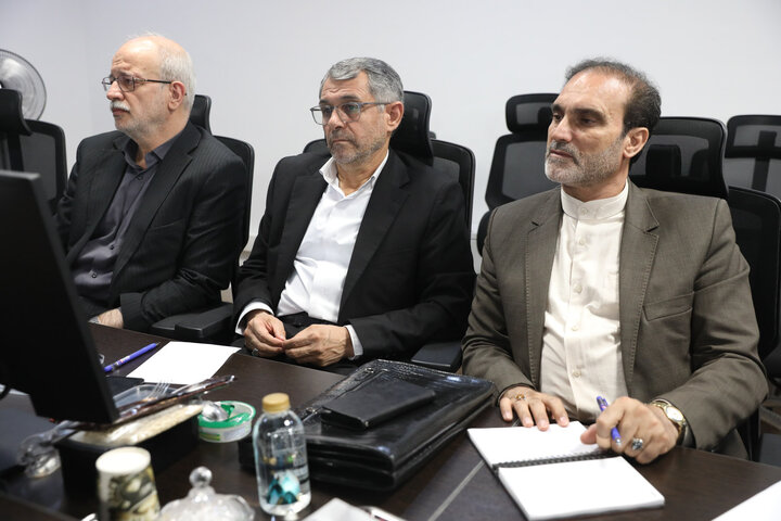 نشست کمیسیون عمران با حضور نایب رئیس مجلس و وزیر نیرو