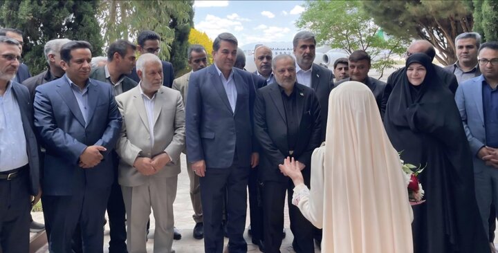 وزیر آموزش و پرورش وارد کرمان شد/حسن پور: توجه به نظام آموزشی، سرمایه‌گذاری برای آینده ایران اسلامی است