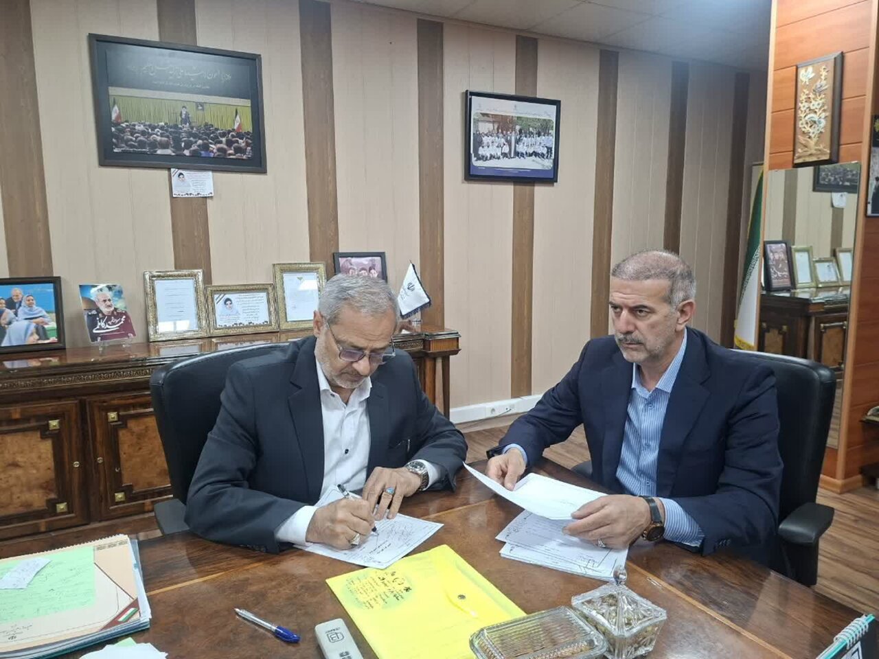 نشست پولادی با وزیر آموزش و پرورش/تعیین تکلیف وضعیت قرار داد معلمان خرید خدمت پیگیری شد
