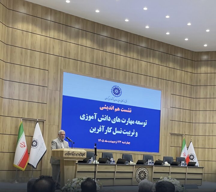استان کرمان به کارگاه بزرگ سازندگی تبدیل شده است