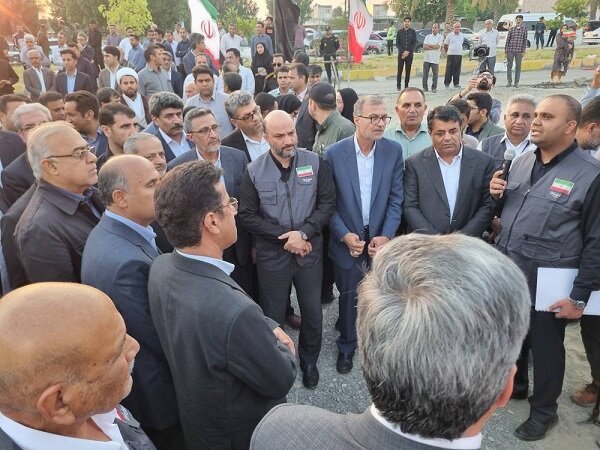 کلنگ «مجتمعهای آموزشی شجره طیبه» در میناب بر زمین زده شد