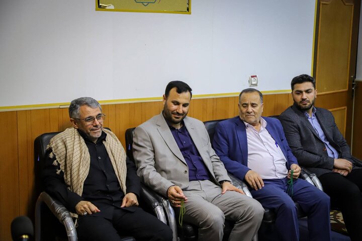 دیدار و گفت‌وگوی بدری با حضرت آیت‌الله صفری در شهرستان گرمی
