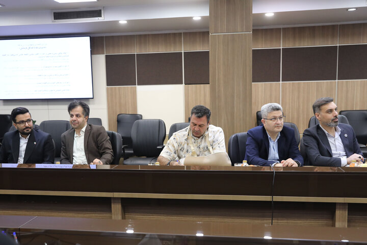 نشست مشترک مجمع نمایندگان استان تهران با اعضای اتاق بازرگانی ایران
