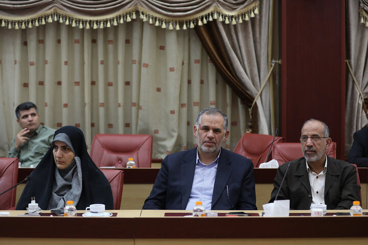 نشست مشترک فراکسیون فرهنگیان مجلس با وزیر علوم، تحقیقات و فناوری