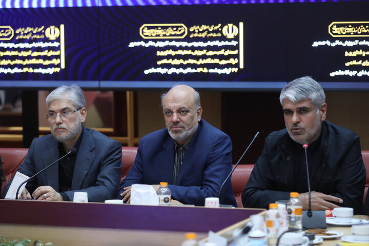 نشست مشترک فراکسیون فرهنگیان مجلس با وزیر علوم، تحقیقات و فناوری