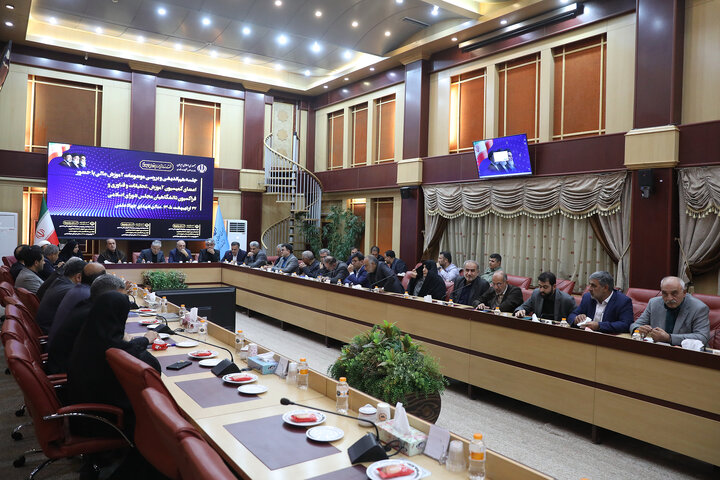 نشست مشترک فراکسیون فرهنگیان مجلس با وزیر علوم، تحقیقات و فناوری