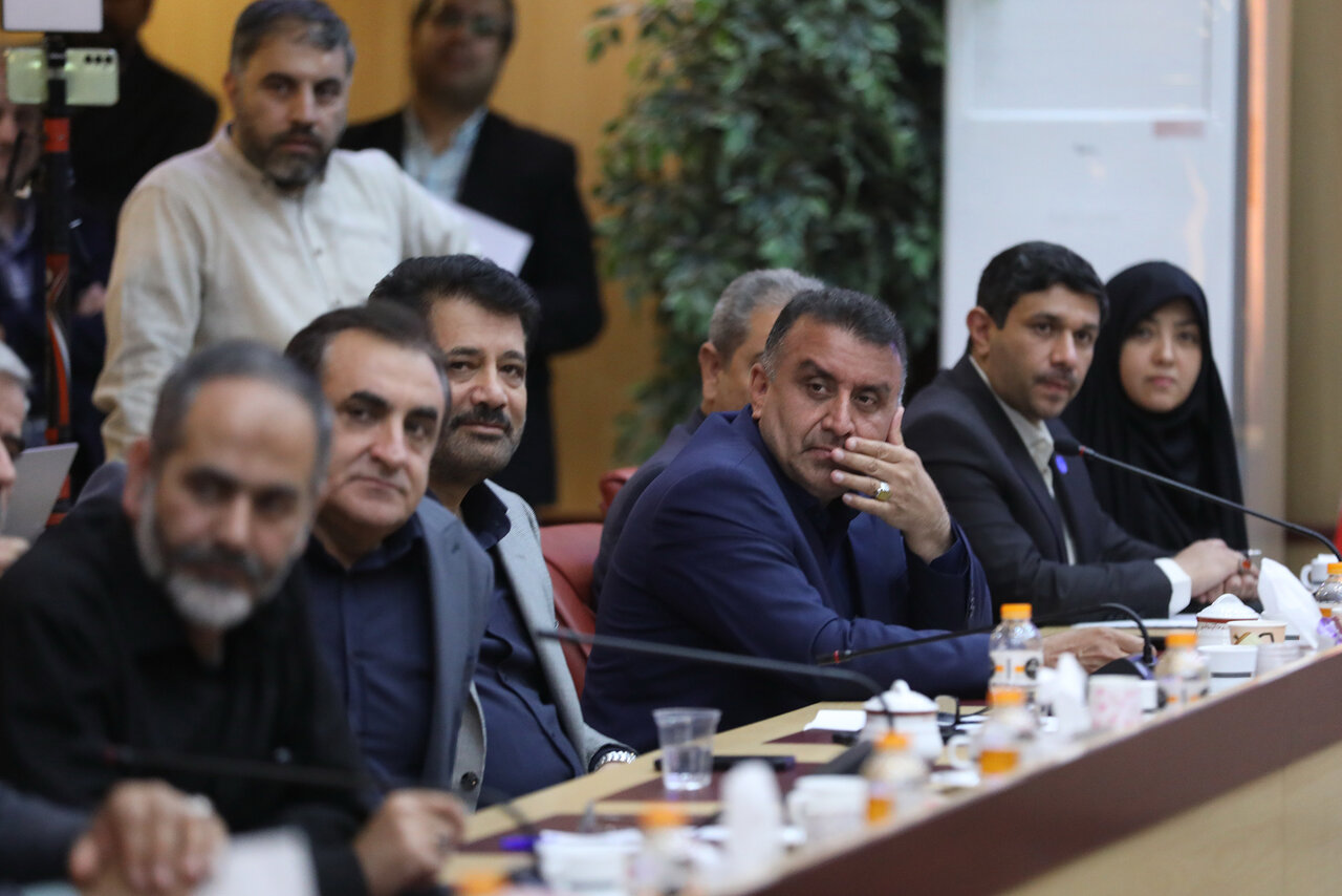 منادی: معیشت دانشگاهیان خط قرمز حفظ سرمایه انسانی کشور است/حاجی بابایی؛ دانشگاه باید «قله بلند پیشرفت» و ویترین ۹۰ میلیون ایرانی باشد/ سیماییصراف: دانشگاه برای پساجنگ آماده میشود؛ تدوین مقررات جدید آموزشی