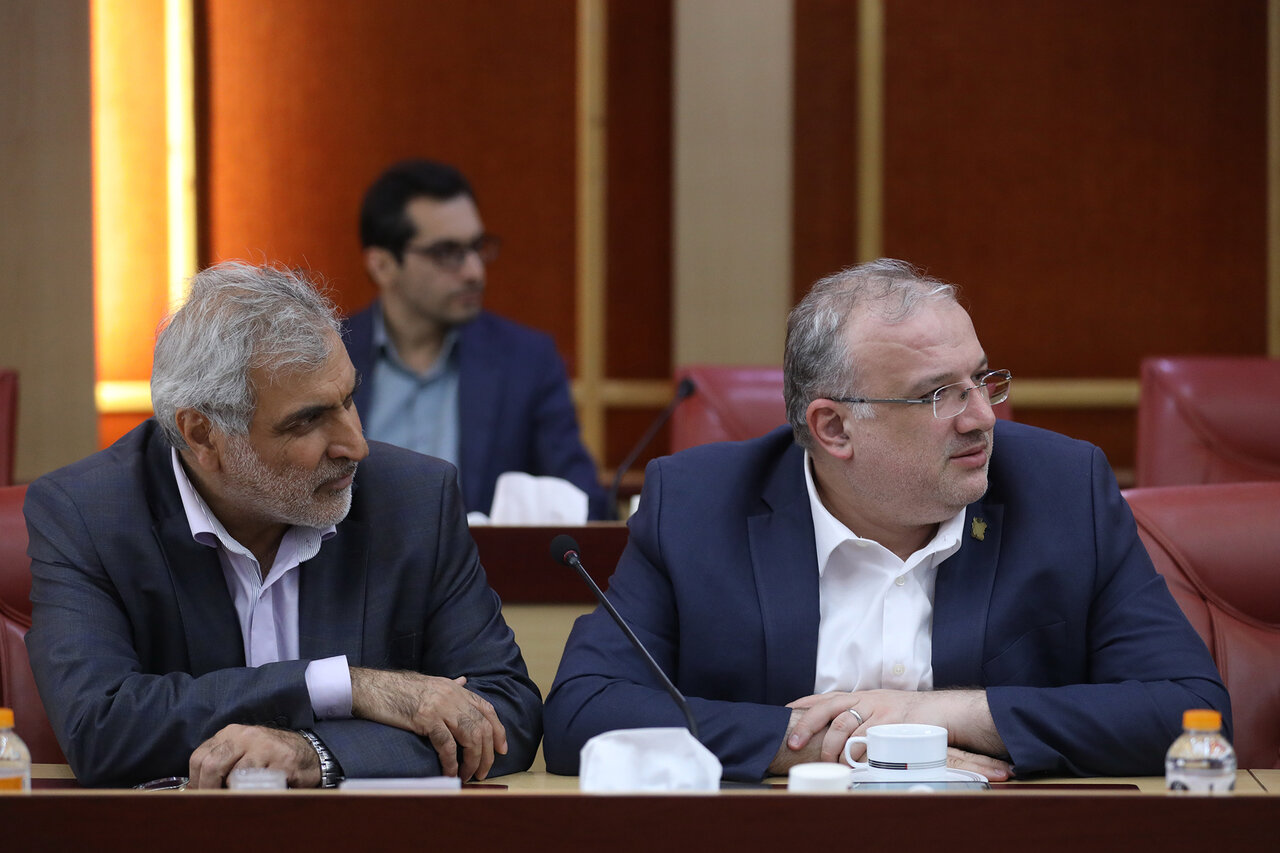 منادی: معیشت دانشگاهیان خط قرمز حفظ سرمایه انسانی کشور است/حاجی بابایی؛ دانشگاه باید «قله بلند پیشرفت» و ویترین ۹۰ میلیون ایرانی باشد/ سیماییصراف: دانشگاه برای پساجنگ آماده میشود؛ تدوین مقررات جدید آموزشی