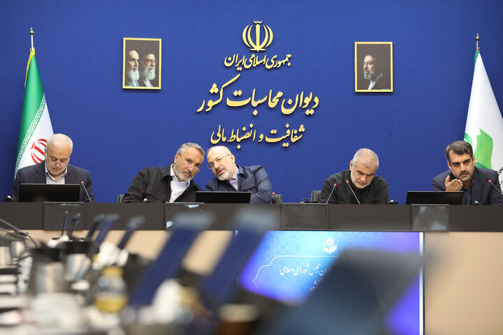 نشست مشترک اعضای کمیسیون عمران مجلس با رئیس دیوان محاسبات و مسئولان دستگاه های اجرایی