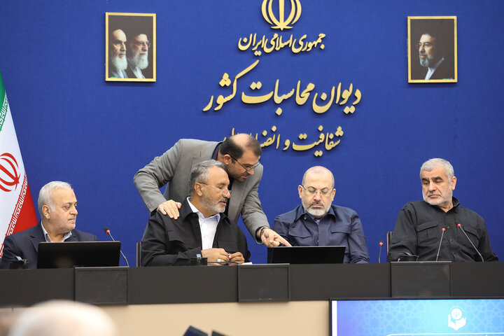 نشست مشترک اعضای کمیسیون عمران مجلس با رئیس دیوان محاسبات و مسئولان دستگاه های اجرایی