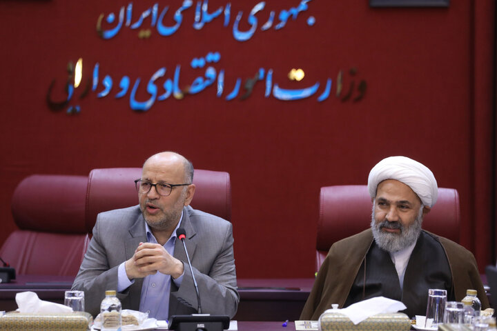 نشست کمیسیون اصل نود با وزیر اقتصاد و معاونین و روسای بانکها