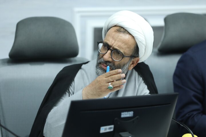 نشست مجمع نمایندگان استان تهران با رئیس‌کل بیمه مرکزی