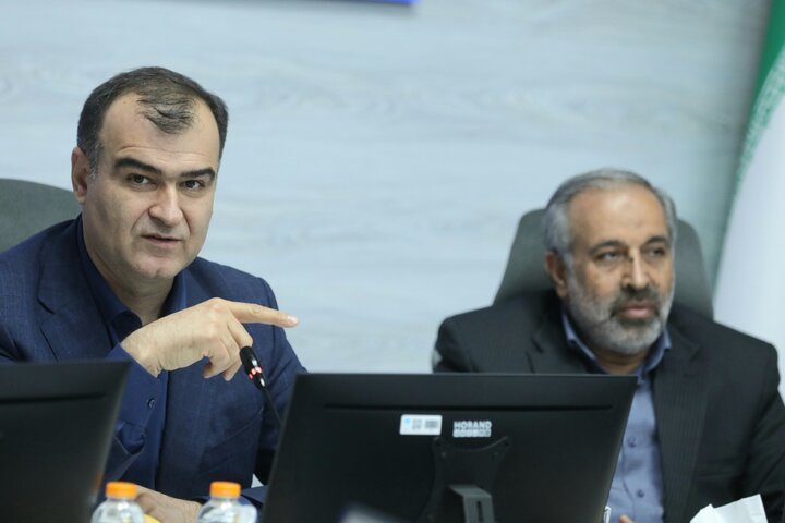 نشست مجمع نمایندگان استان تهران با رئیس‌کل بیمه مرکزی