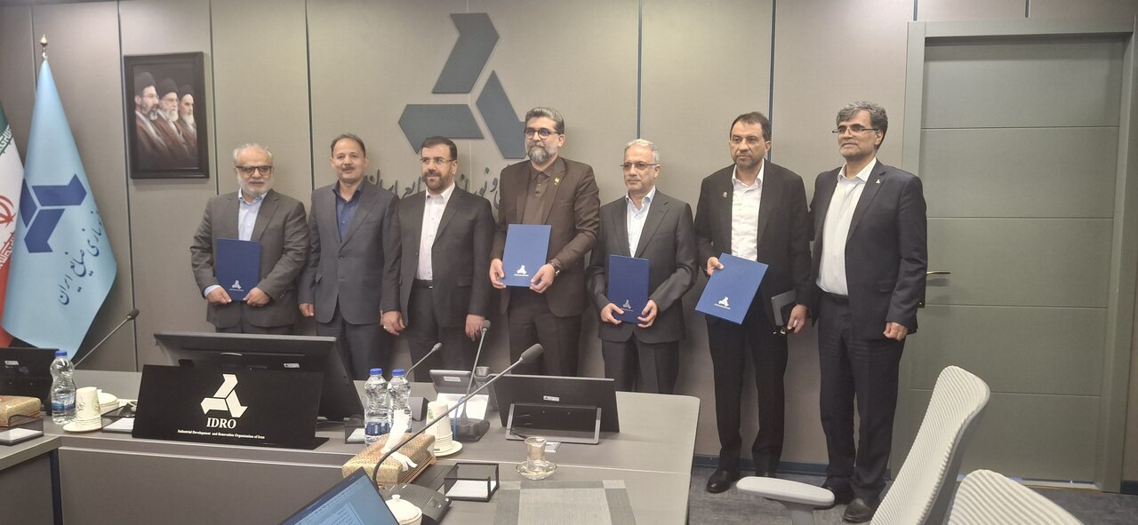 امضای تفاهم نامه سرمایه‌گذاری برای اجرای طرح تولید بلبرینگ در فسا