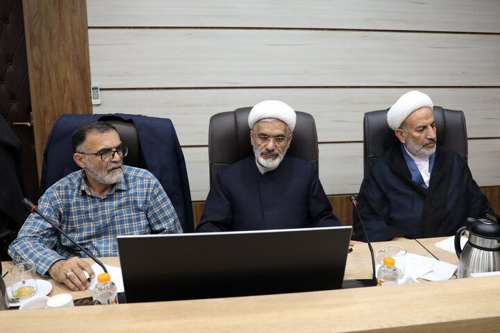 نشست اعضا کمیسیون فرهنگی با دبیر شورای عالی فضای مجازی 29-02-1405