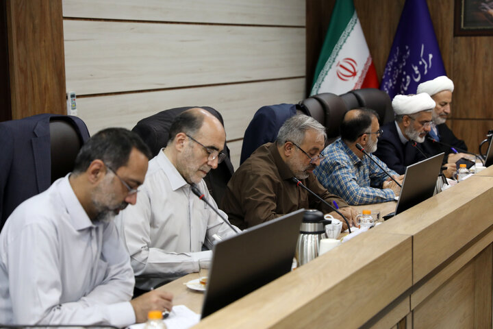 نشست اعضا کمیسیون فرهنگی با دبیر شورای عالی فضای مجازی 29-02-1405