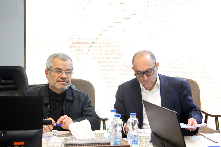نشست مشترک فراکسیون فرهنگیان با حضور نایب رئیس مجلس و معاون رئیس جمهور