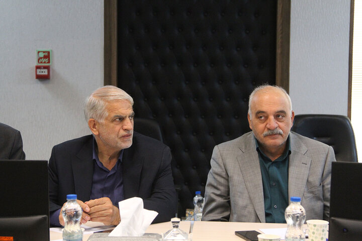 نشست مشترک فراکسیون فرهنگیان با حضور نایب رئیس مجلس و معاون رئیس جمهور
