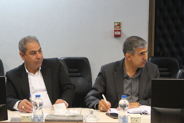 نشست مشترک فراکسیون فرهنگیان با حضور نایب رئیس مجلس و معاون رئیس جمهور
