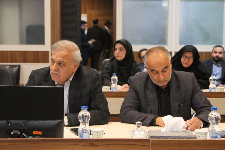 نشست مشترک فراکسیون فرهنگیان با حضور نایب رئیس مجلس و معاون رئیس جمهور