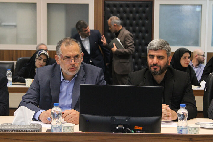 نشست مشترک فراکسیون فرهنگیان با حضور نایب رئیس مجلس و معاون رئیس جمهور