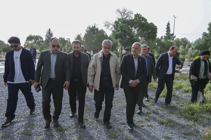 گلباران مزار شهدای جنگ رمضان و جنگ تحمیلی ۱۲ روزه