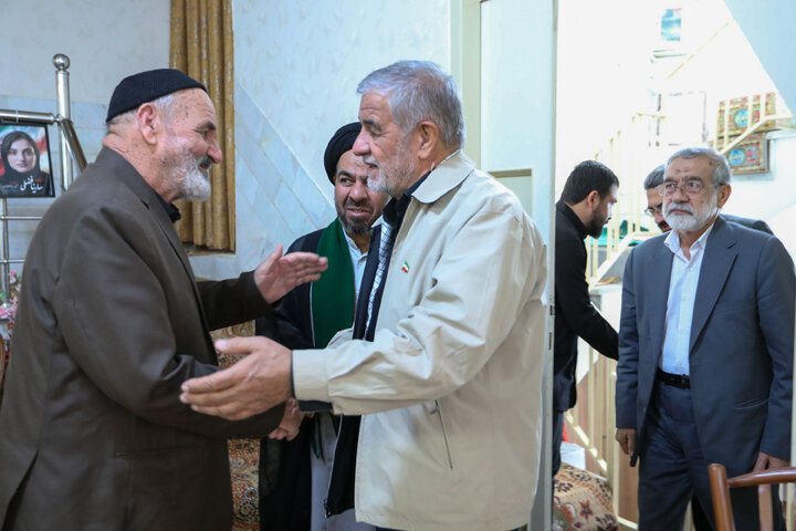 دیدار سفر اعضای کمیسیون داخلی مجلس شورای اسلامی با خانواده معظم شهدا