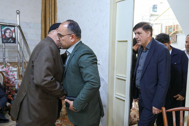 دیدار سفر اعضای کمیسیون داخلی مجلس شورای اسلامی با خانواده معظم شهدا