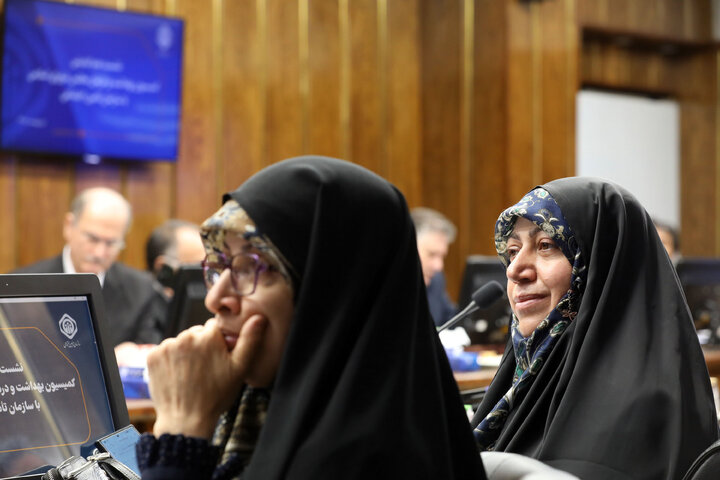 نشست کمیسیون بهداشت و درمان با رییس تامین اجتماعی
