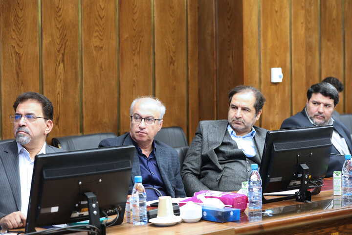 نشست کمیسیون بهداشت و درمان با رییس تامین اجتماعی