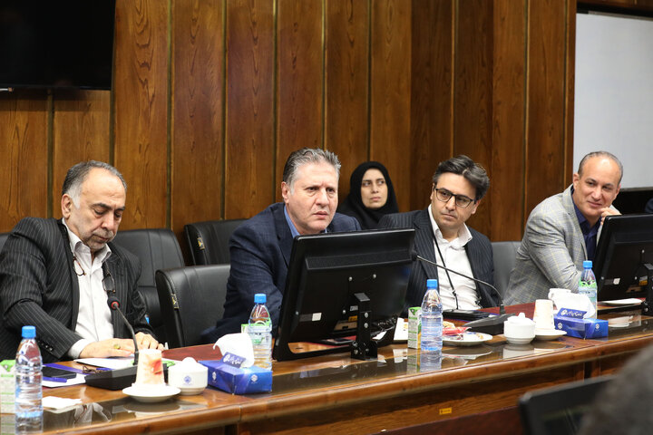 نشست کمیسیون بهداشت و درمان با رییس تامین اجتماعی