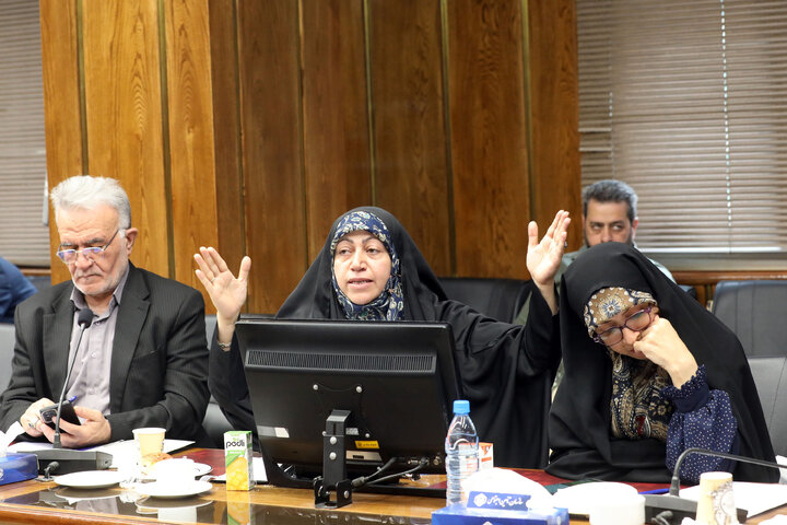 نشست کمیسیون بهداشت و درمان با رییس تامین اجتماعی