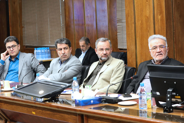 نشست کمیسیون بهداشت و درمان با رییس تامین اجتماعی