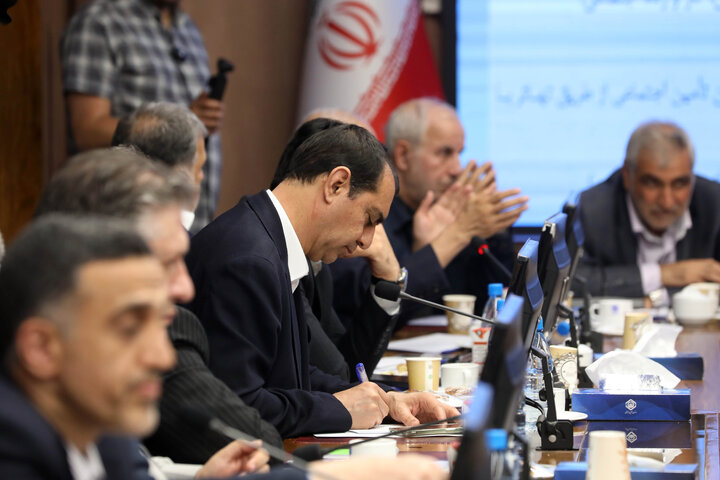 نشست کمیسیون برنامه و بودجه با مدیر عامل سازمان تامین اجتماعی