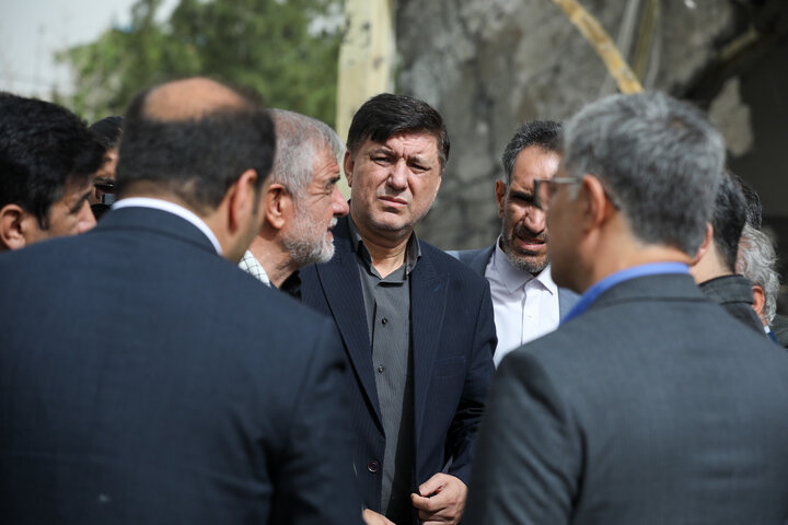 بازدید از مدارس و مراکز آسیب‌دیده خمین در جنگ رمضان