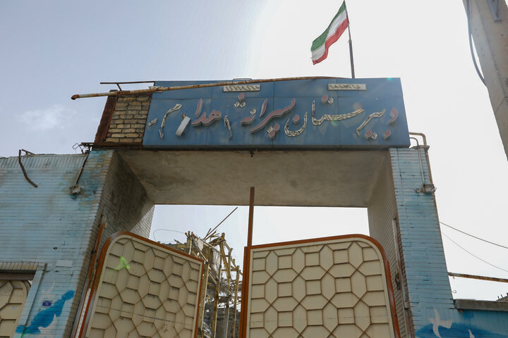 بازدید از مدارس و مراکز آسیب‌دیده خمین در جنگ رمضان